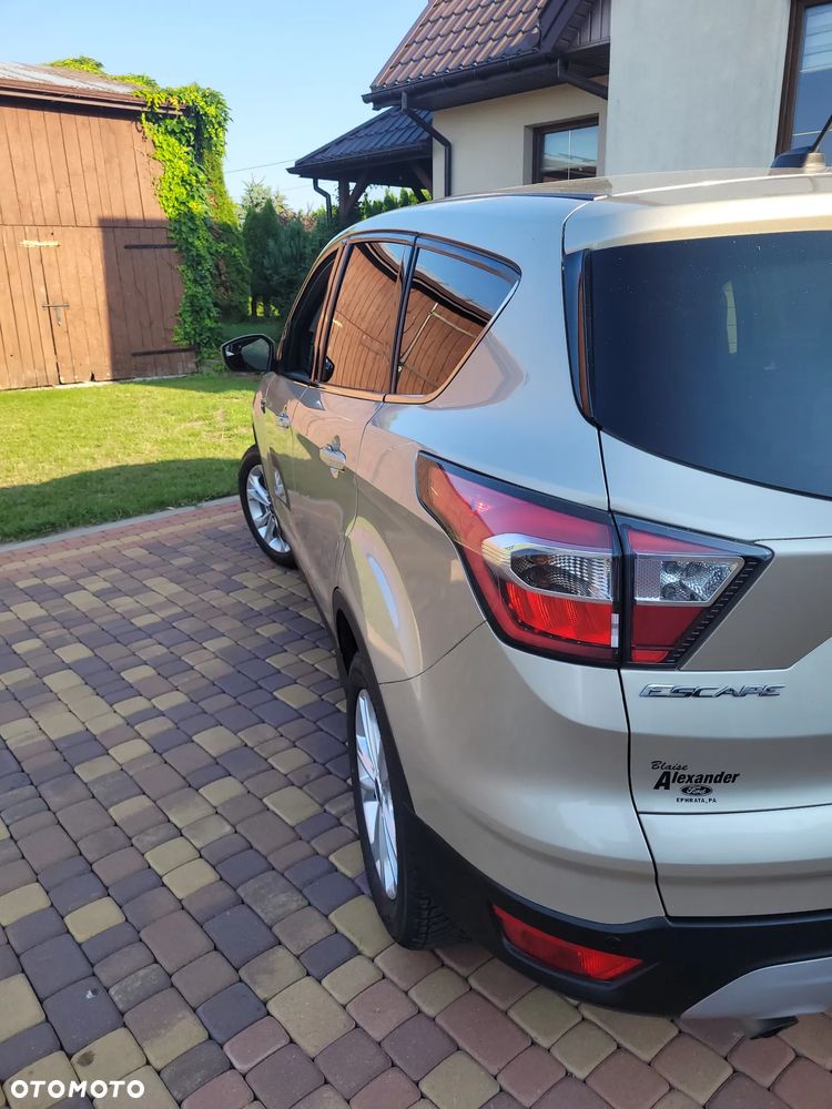 Ford Escape - 4