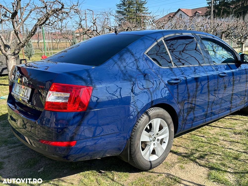 Skoda Octavia 1.6 TDI Classic DSG - 4