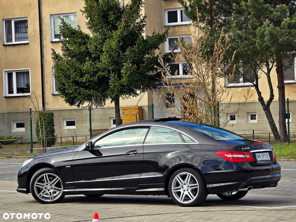 Mercedes-Benz Klasa E - 9