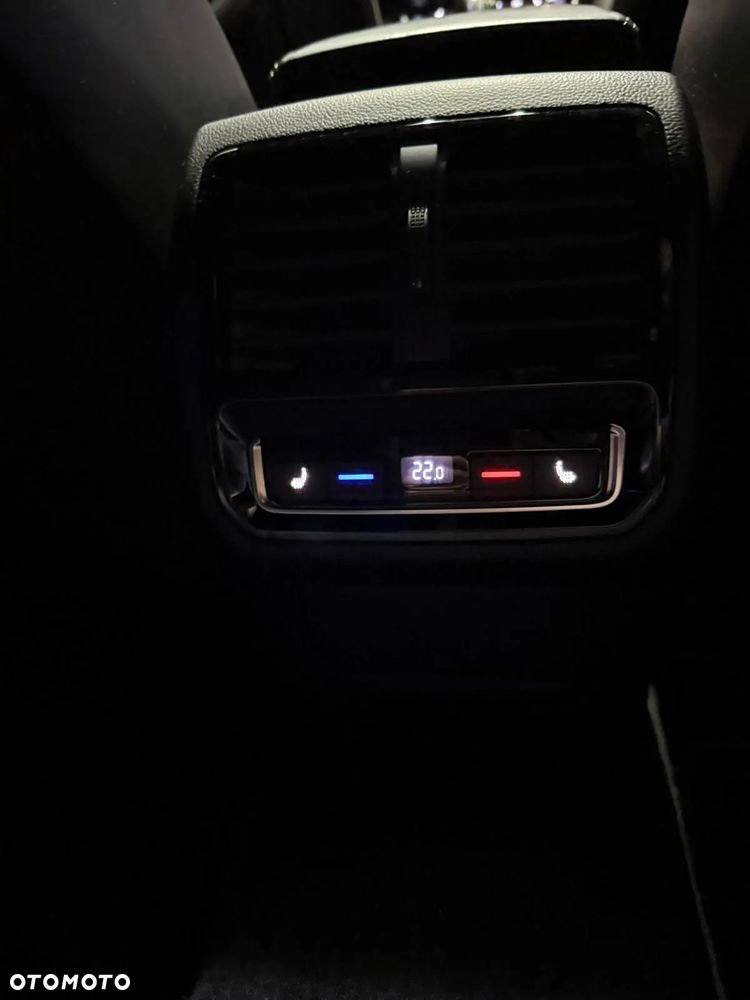 Volkswagen Passat 2.0 TDI 4Mot Elegance DSG - 15