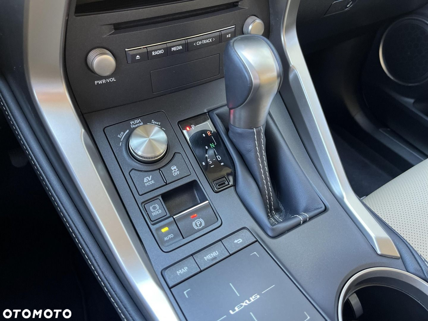 Lexus NX - 23