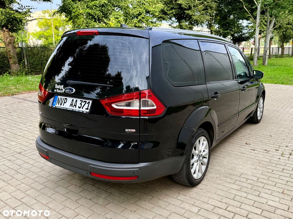 Ford Galaxy - 4