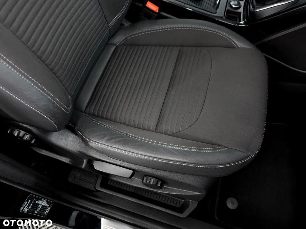 Ford Kuga 1.5 EcoBoost FWD Titanium - 13