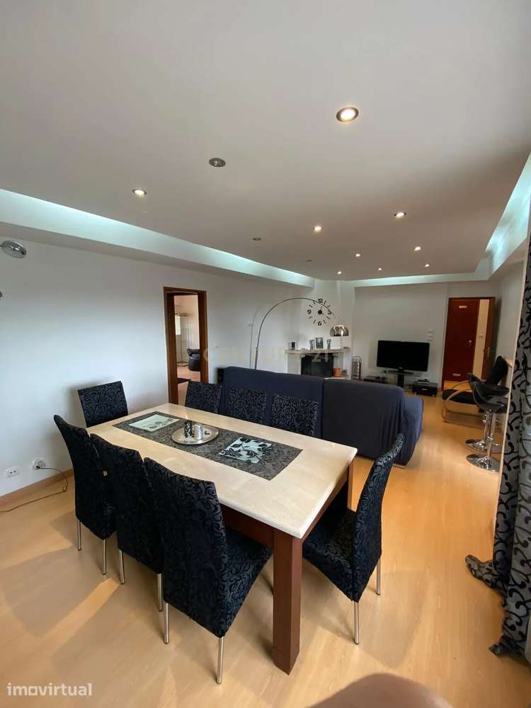 Apartamento T2 mobilado e equipado em Carcavelos - Grande imagem: 2/11