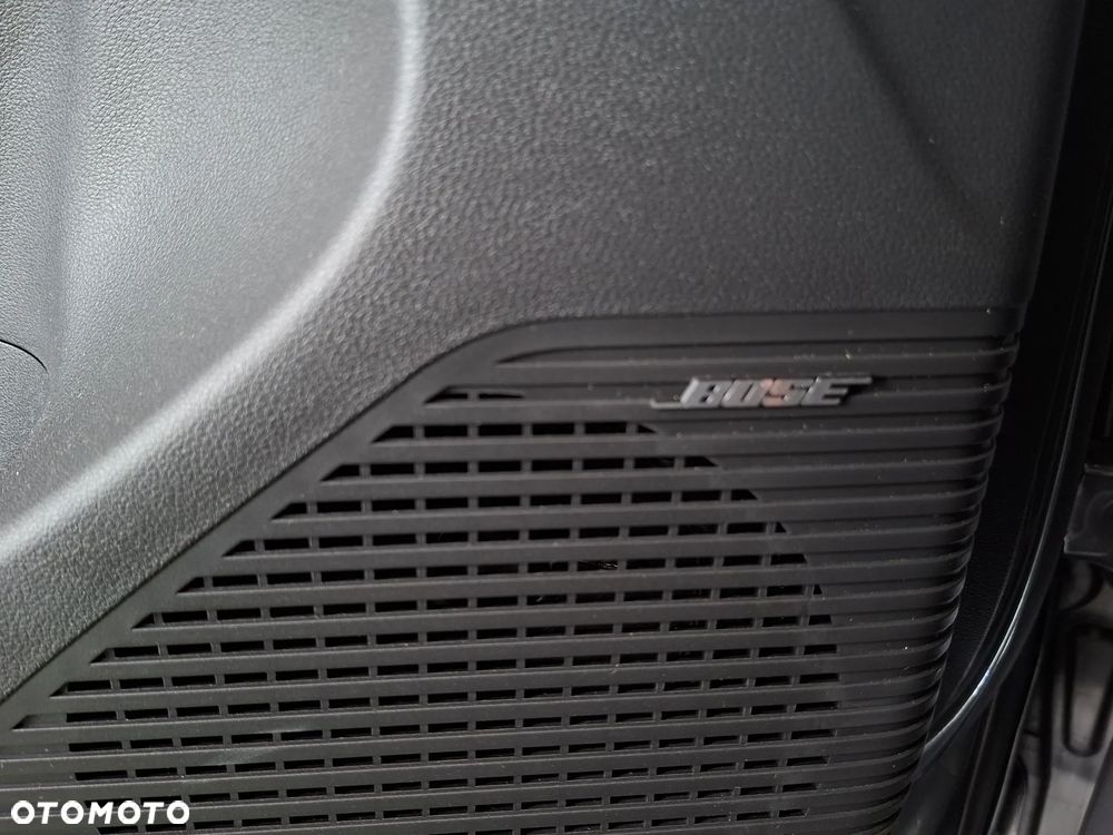 Hyundai Kona 65kWh Platinum - 27