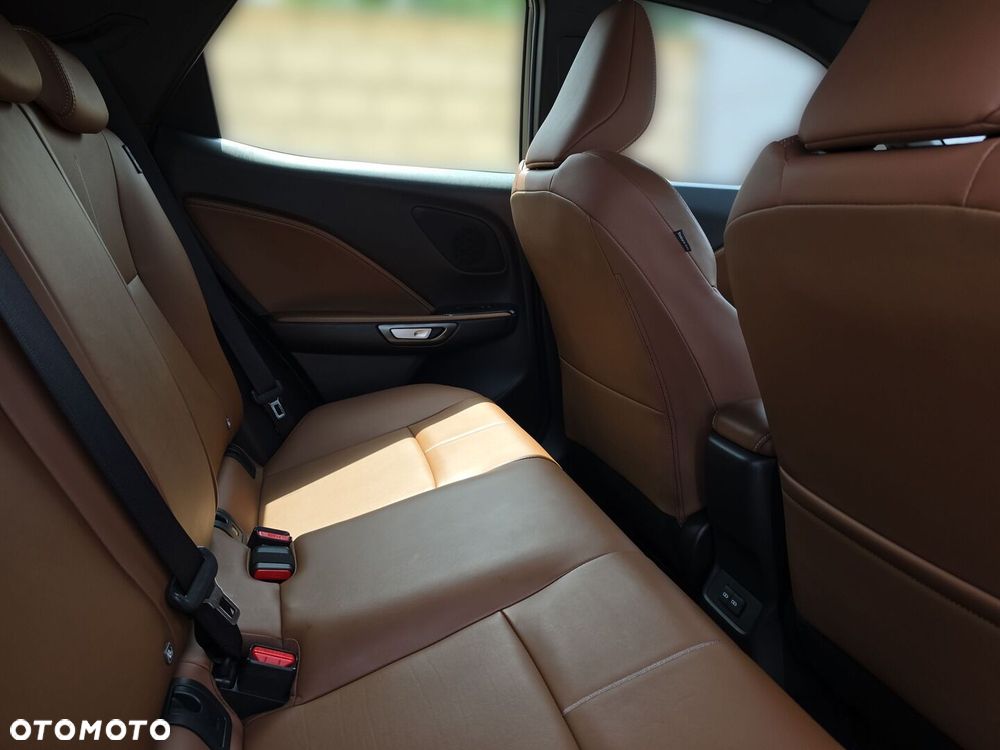 Lexus LBX 1.5 Hybrid Relax - 27