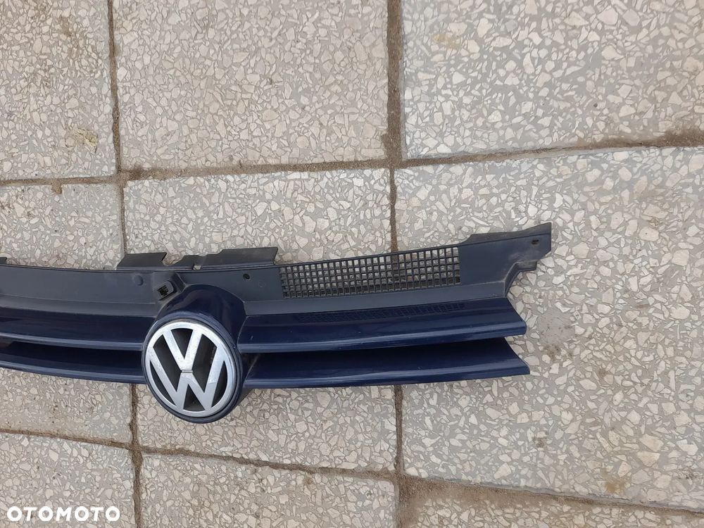 VW GOLF IV 4 GRILL ATRAPA - 3