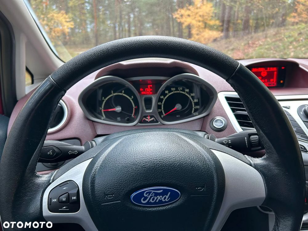 Ford Fiesta 1.6 Ti-VCT Titanium - 13