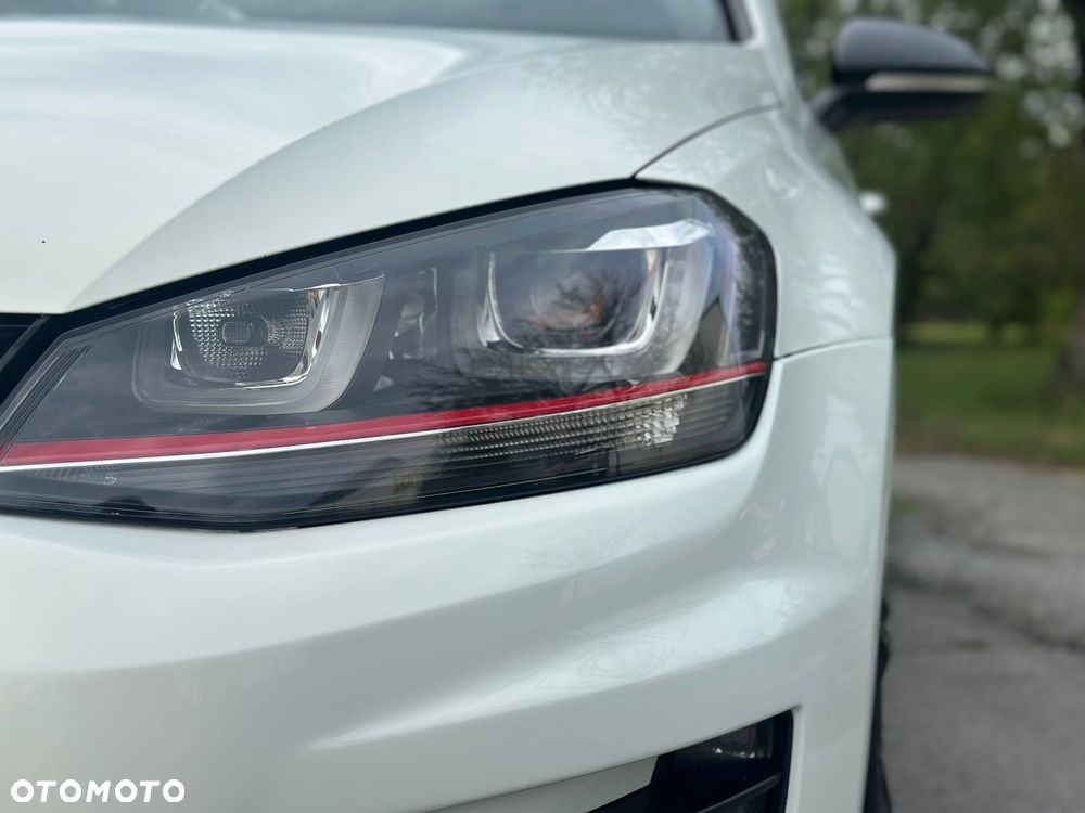 Volkswagen Golf GTI 2.0 TSI OPF DSG Performance - 6