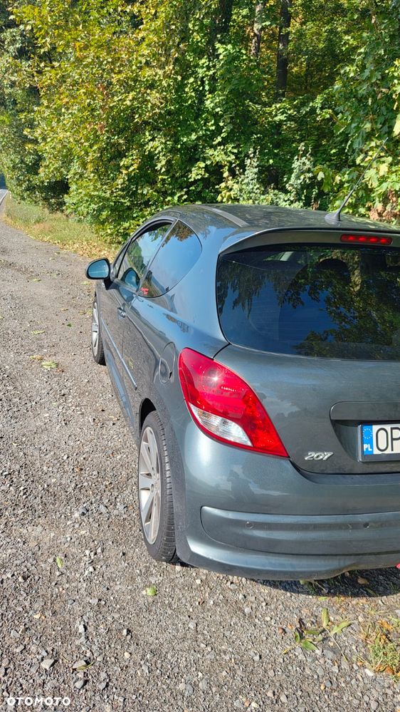 Peugeot 207 - 9