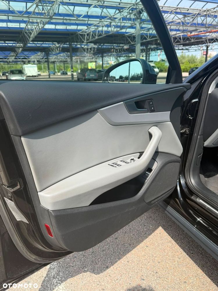 Audi A4 Allroad - 11