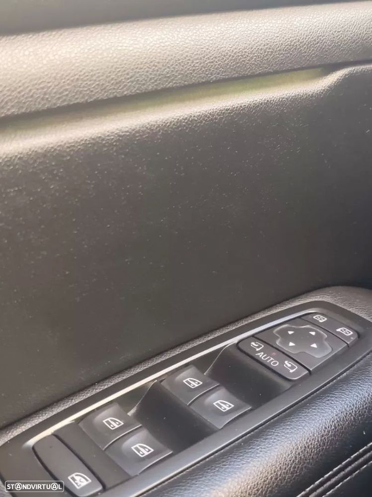 Renault Mégane ENERGY dCi 110 EDC INTENS - 14