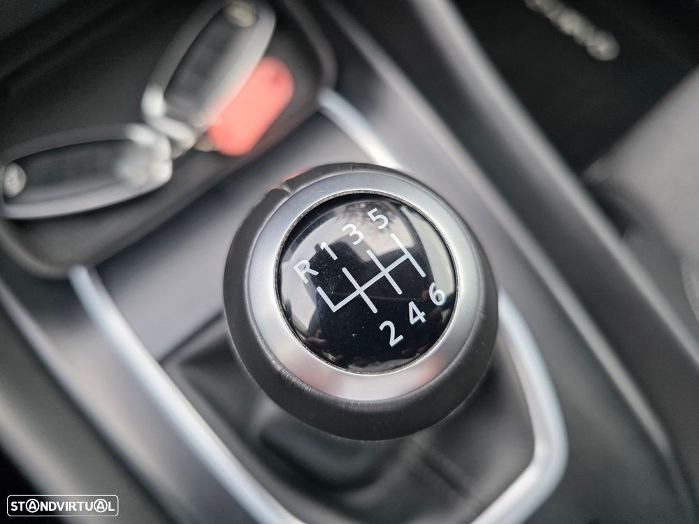 Nissan Qashqai 1.3 DIG-T N-Connecta - 18