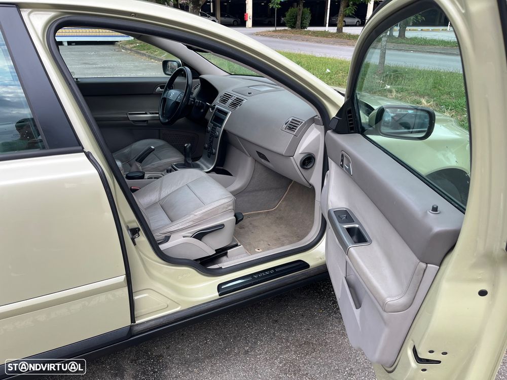 Volvo S40 2.0 D Nível 2 - 3