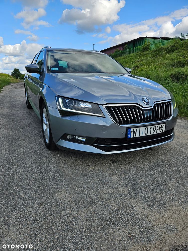 Skoda Superb 2.0 TDI Ambition DSG - 6