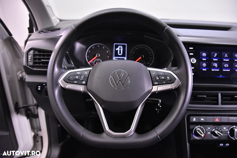 Volkswagen T-Cross - 16