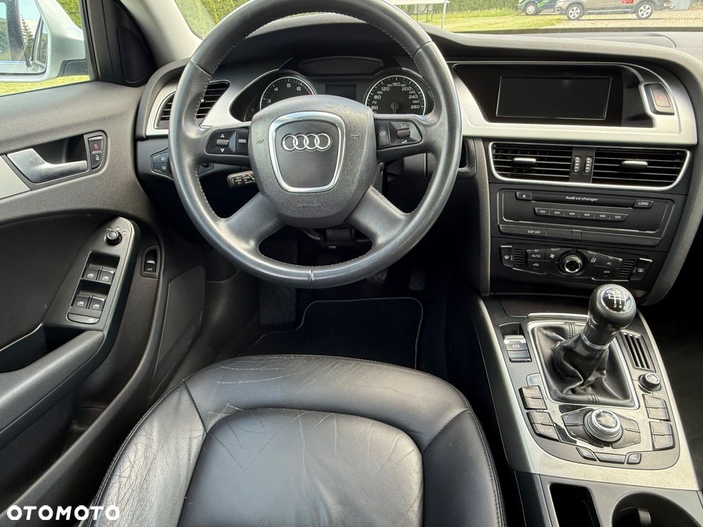 Audi A4 Limousine - 35
