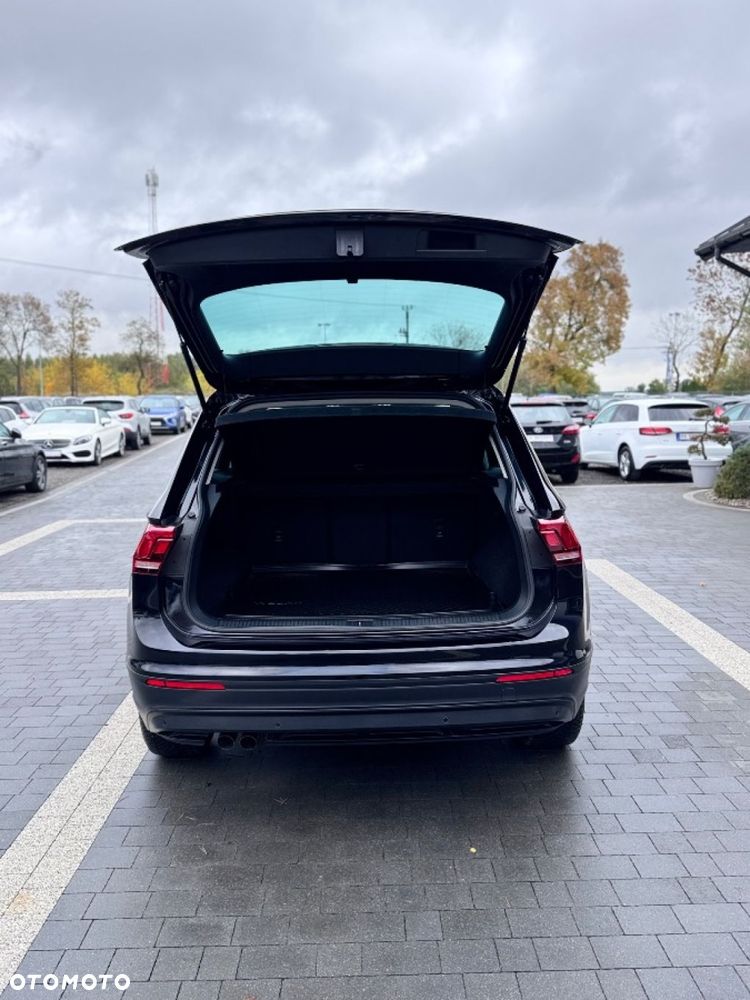 Volkswagen Tiguan - 16