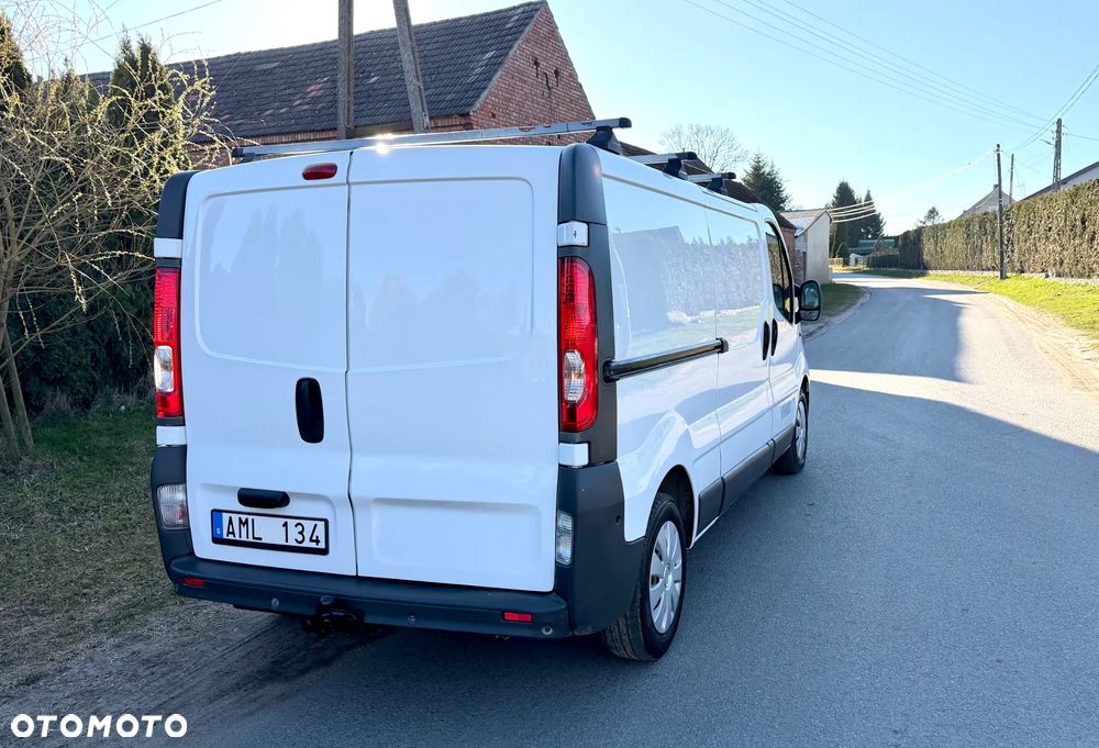 Opel Vivaro 2014 Lift Long 2.0 CDTI 114 KM Klima - 3