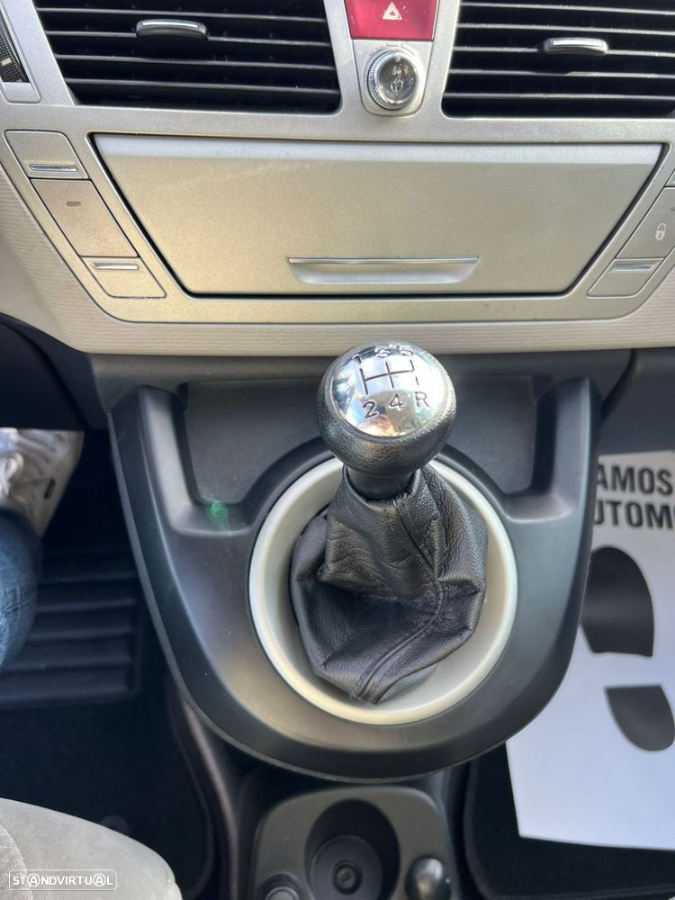 Citroën C4 Grand Picasso 1.6 HDi Confort - 28