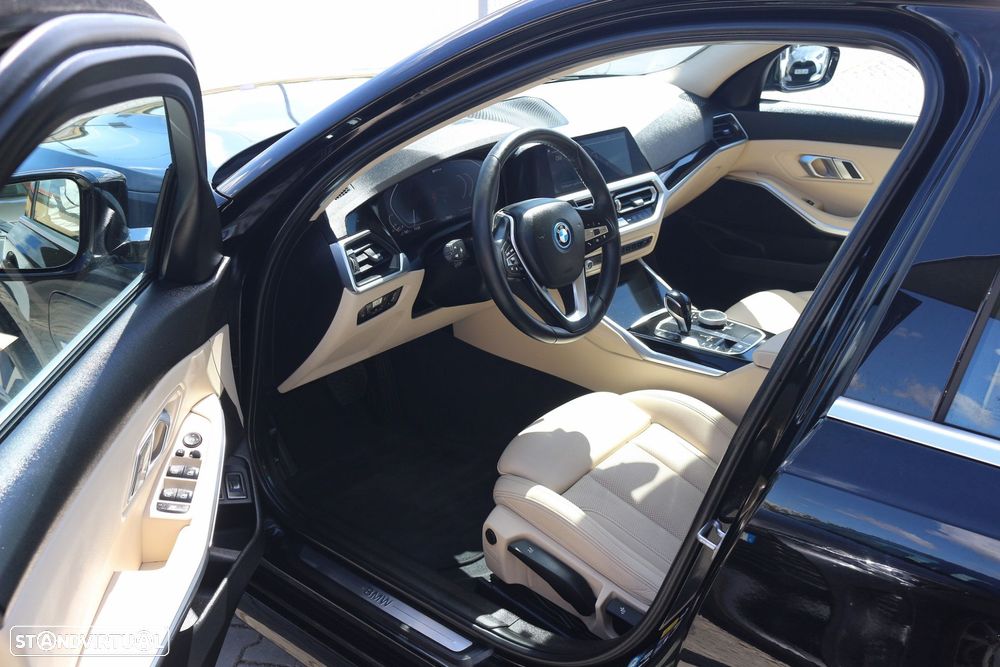 BMW 330 e Line Sport Auto - 25