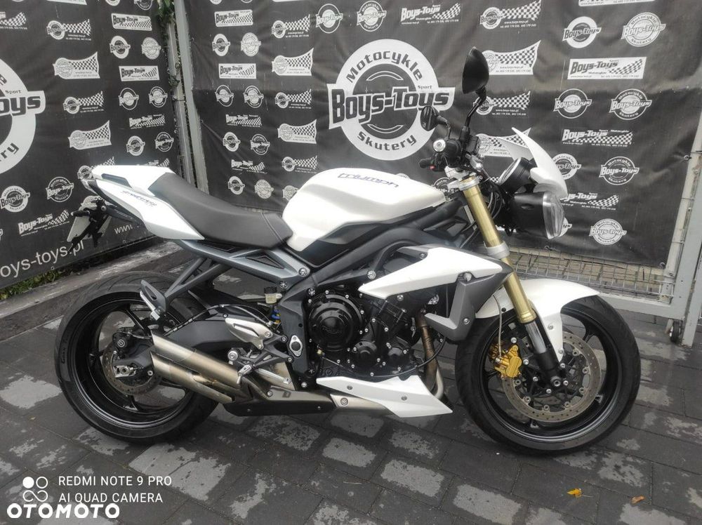 Triumph Street Triple - 1