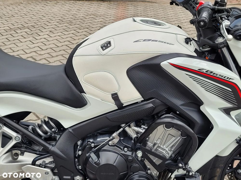 Honda CB - 19