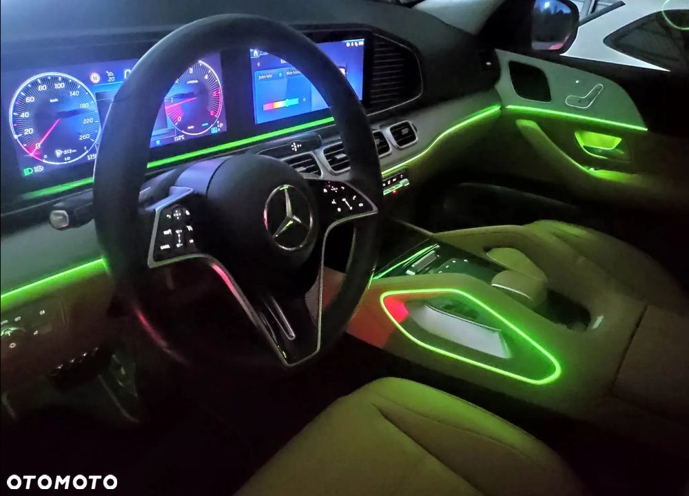 Mercedes-Benz GLE - 24