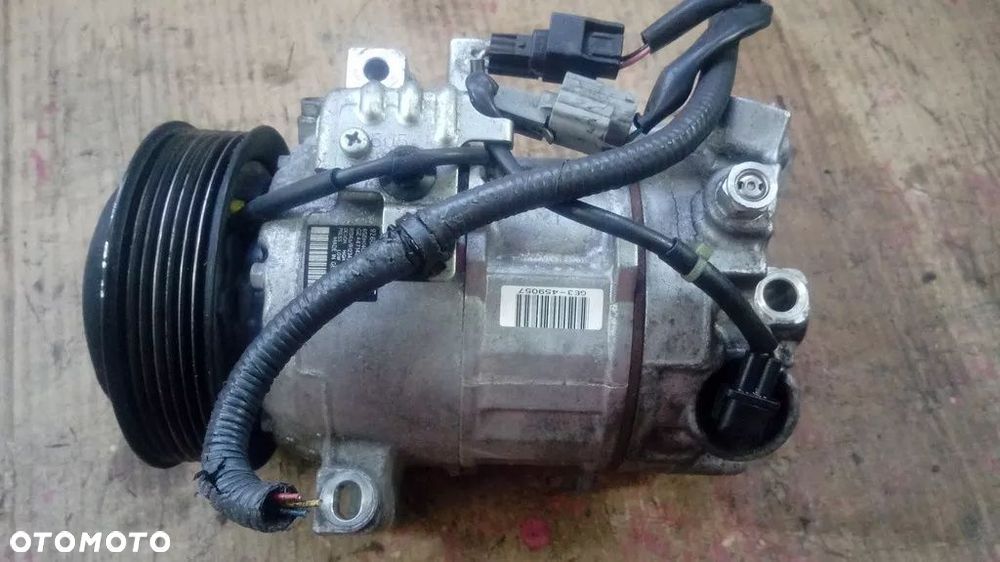 SPRĘŻARKA KLIMATYZACJI NISSAN QASHQAI 926004EB1A - 2