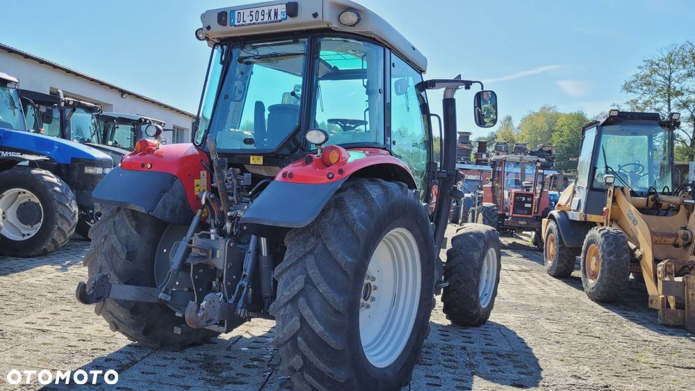 Massey Ferguson 5611 - 6