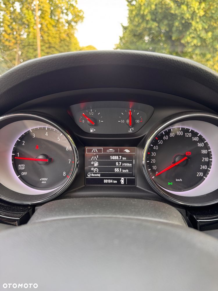 Opel Astra 1.2 T Edition S&S - 9