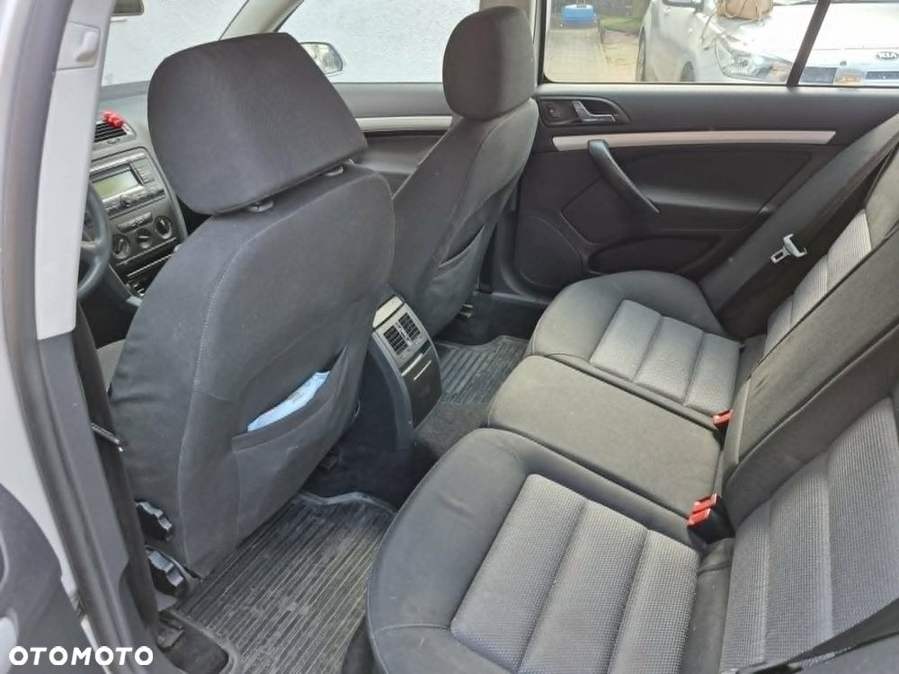 Skoda Octavia 1.6 Tour - 7