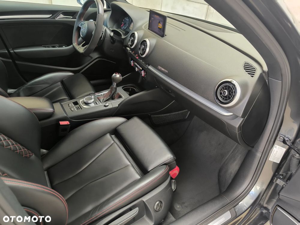 Audi RS3 Limousine 2.5 TFSI Quattro S tronic - 18