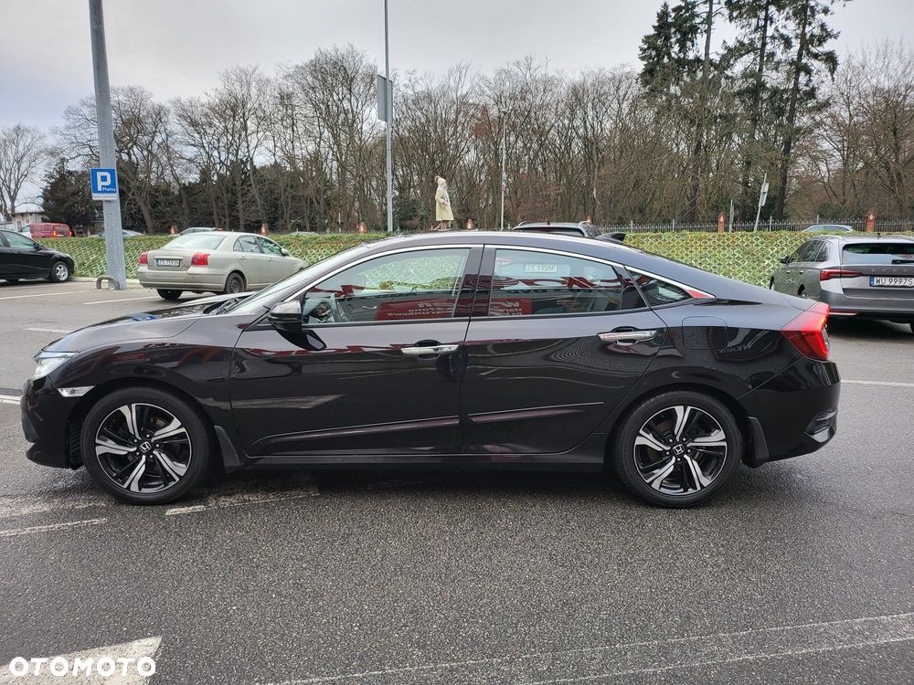 Honda Civic 1.5 i-VTEC Turbo CVT Executive - 2