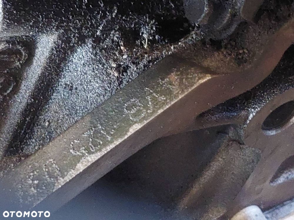 SILNIK DIESEL POMPOWTRYSKI PASSAT B5 FL 1.9 TDI AVB 038130073AJ ID: 239068 - 3