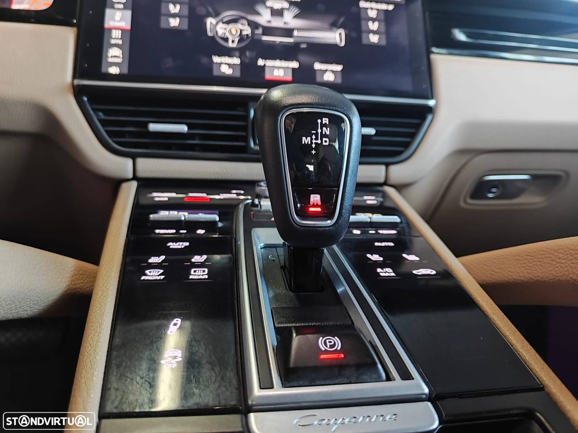 Porsche Cayenne Platinum Edition - 44