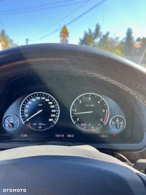 BMW Seria 7 740d xDrive - 31