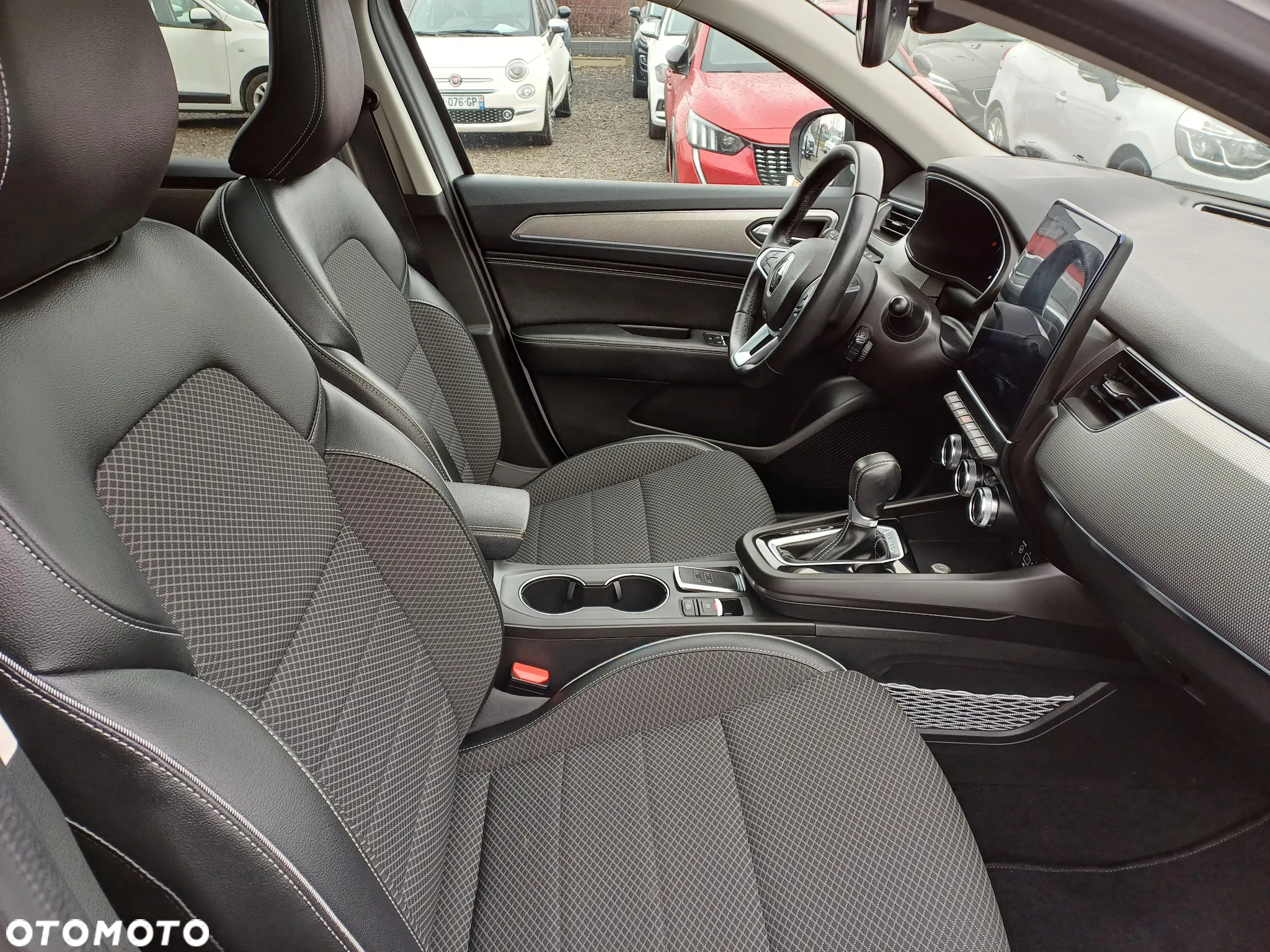 Renault Arkana E-TECH 145 INTENS - 9
