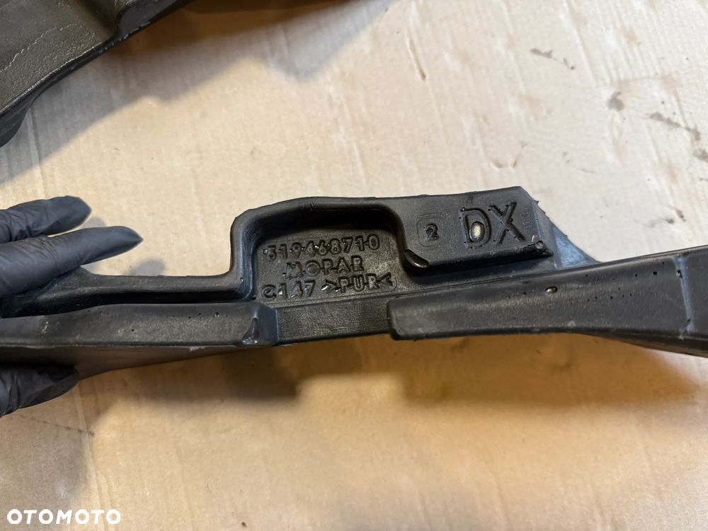 Wygłuszenie błotnika pod błotnik na podłużnice Fiat 500X 1.5 hyb 2024r OE - 12