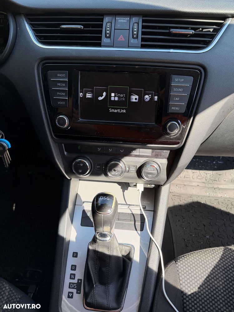 Skoda Octavia 1.6 TDI AMBITION DSG - 2