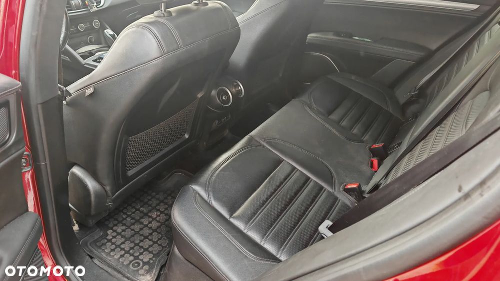 Alfa Romeo Stelvio 2.0 Turbo Veloce Q4 - 9