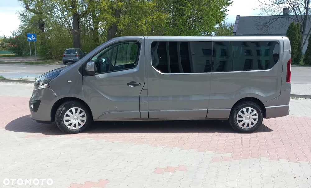 Opel Vivaro L2H1 2,9t Elegance Business - 23