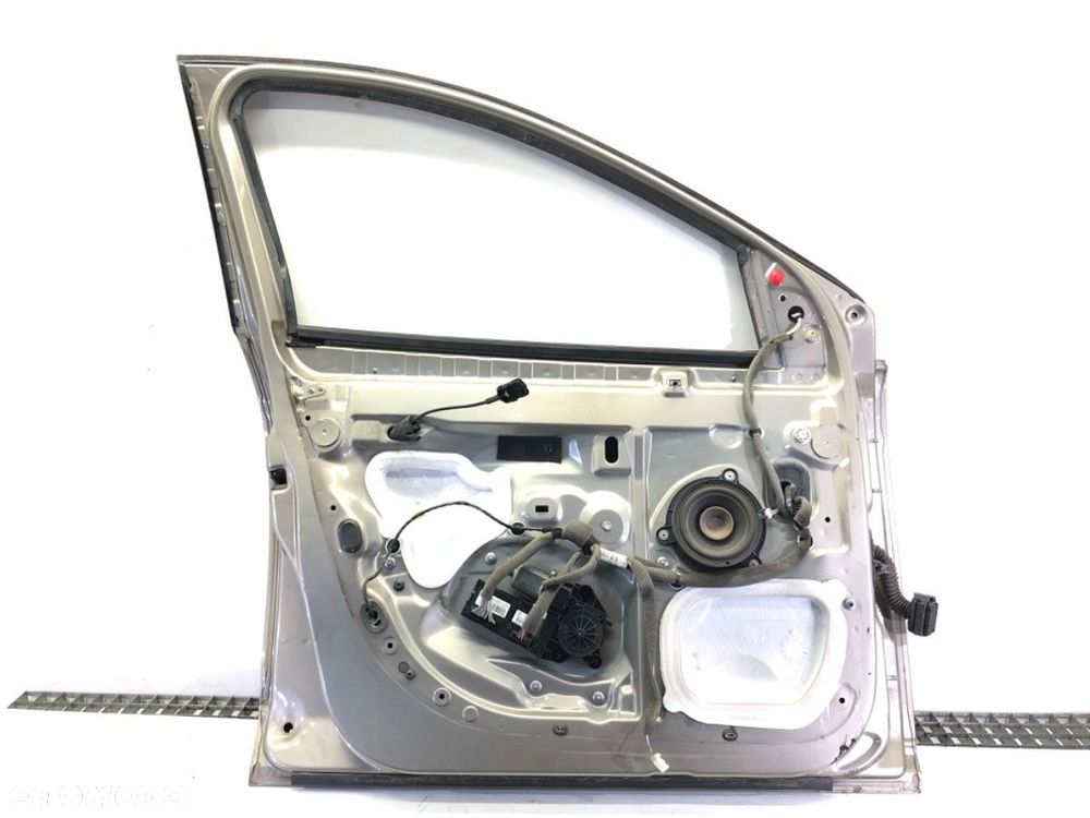 DRZWI LEWY PRZÓD  RENAULT MEGANE III liftback (BZ0/1_, B3_) 2008 - 2022 1.6 16V (BZ1B, BZ1H) 81 kW - 5