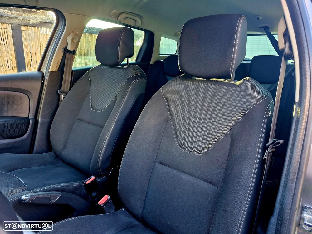Renault Clio 1.5 dCi Dynamique S — fotografia 11