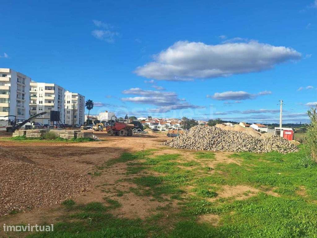 Lote com projetos aprovados para moradias isolada em Lagoa - Grande imagem: 4/11