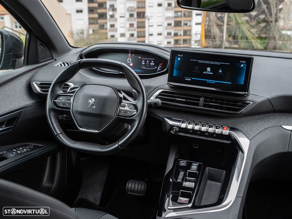 Peugeot 5008 PureTech 130 EAT8 Stop & Start Allure Pack - 17