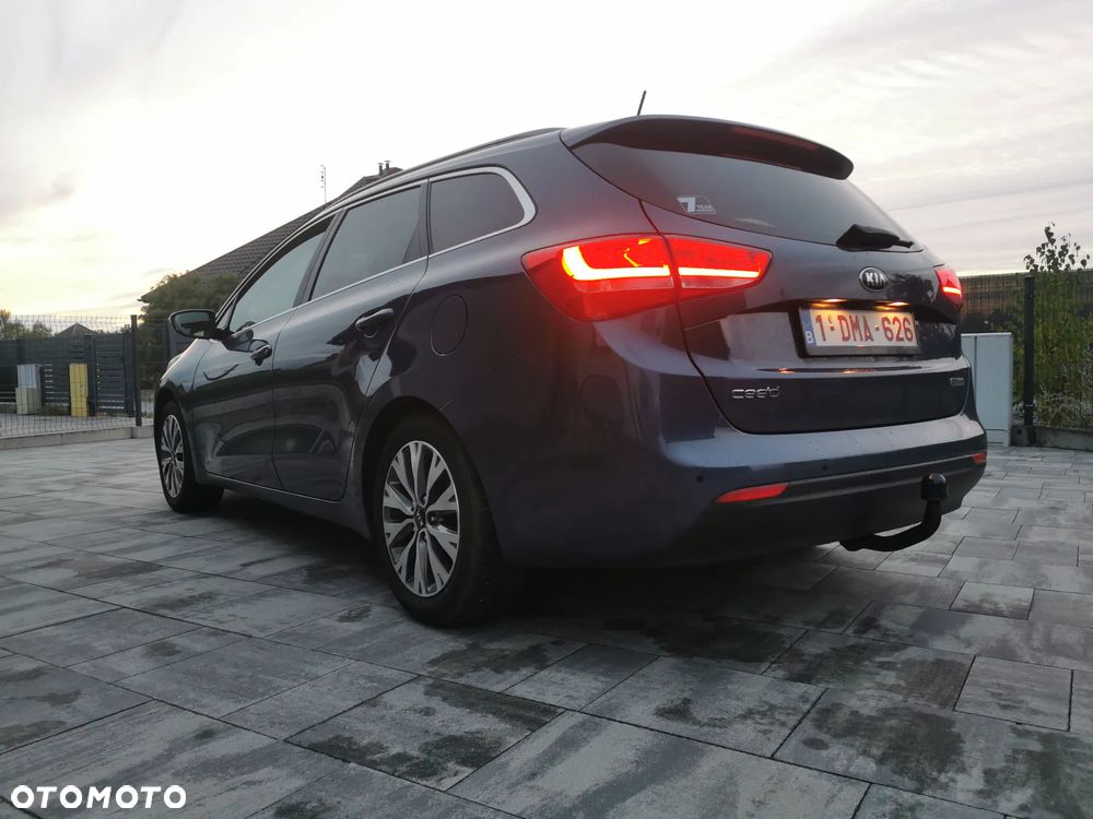 Kia Ceed 1.4 CVVT Dream-Team Edition - 6