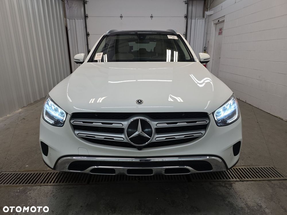 Mercedes-Benz GLC 300 4Matic 9G-TRONIC - 2