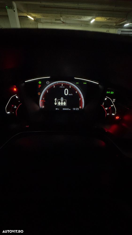 Honda Civic 1.5 VTEC Turbo CVT Sport Plus - 21