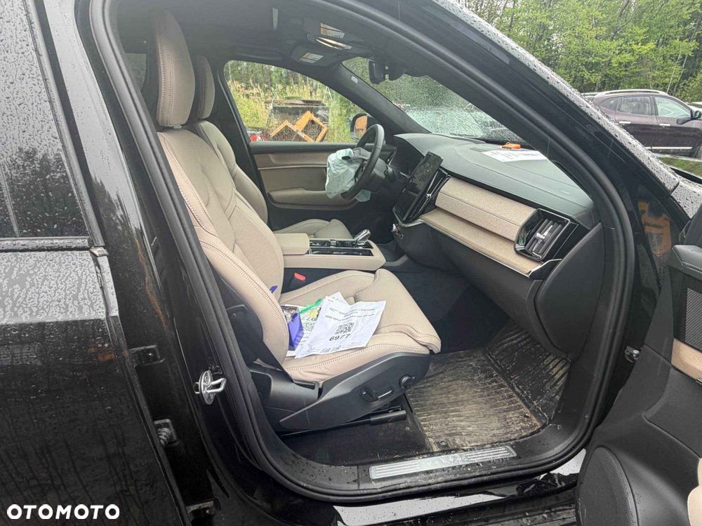 Volvo XC 90 - 21